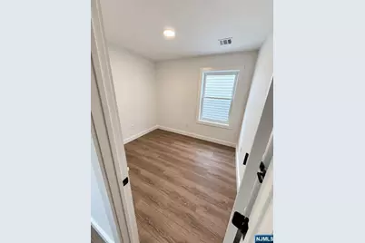 112 19th Avenue, Irvington, NJ 07111 - Photo 8