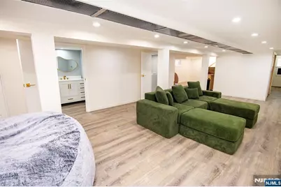 245 Manhattan Terrace, Dumont, NJ 07628 - Photo 28
