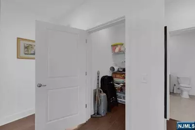 11 Veterans Way 121 #121, Morris Plains, NJ 07950 - Photo 20