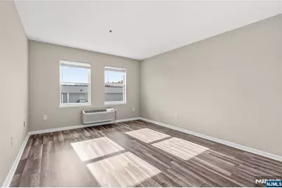 905 River Road 223 #223, Edgewater, NJ 07020 - Photo 2