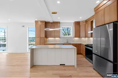 849 Pleasantview 2 #2, Ridgefield, NJ 07657 - Photo 4