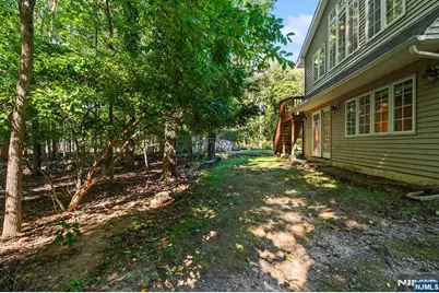 61 Charles Street, Allendale, NJ 07401 - Photo 28
