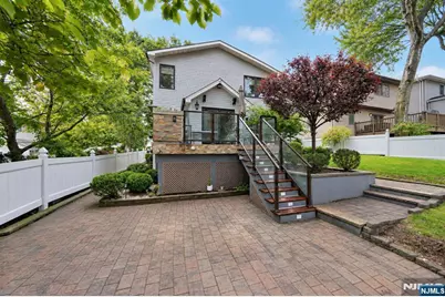 690 Ray Avenue, Ridgefield, NJ 07657 - Photo 30