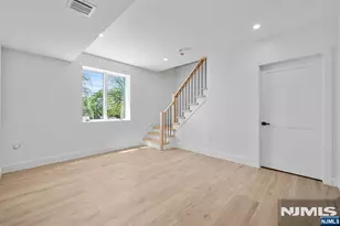849 Pleasantview 1st Fl, Ridgefield, NJ 07657 - Photo 20