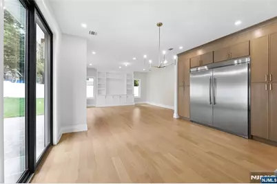 367 Johnson Avenue, Teaneck Township, NJ 07666 - Photo 16