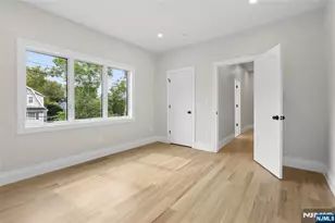 367 Johnson Ave, Teaneck Township, NJ 07666 - Photo 38