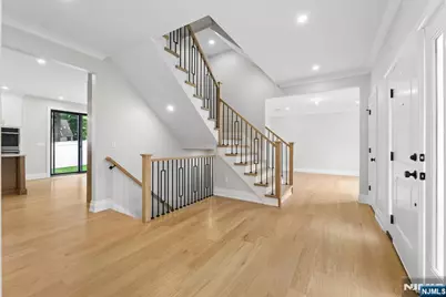 367 Johnson Avenue, Teaneck Township, NJ 07666 - Photo 6
