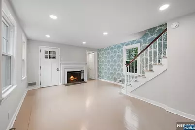 1187 Sussex Road, Teaneck Township, NJ 07666 - Photo 6