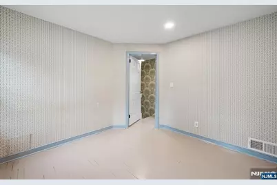1187 Sussex Road, Teaneck Township, NJ 07666 - Photo 26