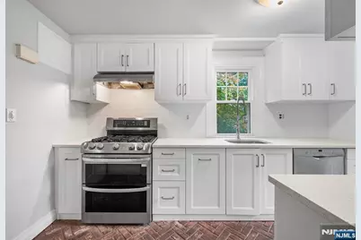 1187 Sussex Road, Teaneck Township, NJ 07666 - Photo 12
