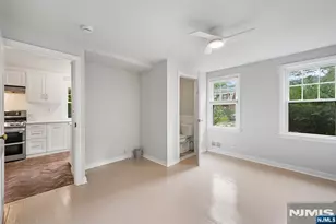 1187 Sussex Rd, Teaneck Township, NJ 07666 - Photo 10