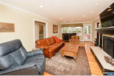 632 Iroquois Street, Oradell, NJ 07649 - Photo 12