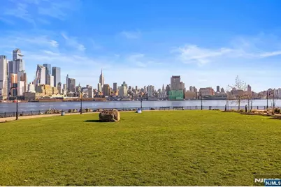 1000 Maxwell Lane 10G #10G, Hoboken, NJ 07030 - Photo 44