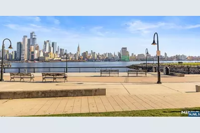 1000 Maxwell Lane 10G #10G, Hoboken, NJ 07030 - Photo 40