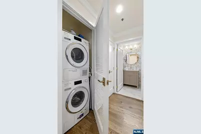 1125 Maxwell Lane 726 #726, Hoboken, NJ 07030 - Photo 24