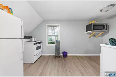 166 Bergen Avenue, Jersey City, NJ 07305 - Photo 2
