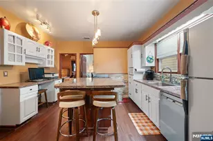 142 Knapp Ave, Clifton, NJ 07011 - Photo 16