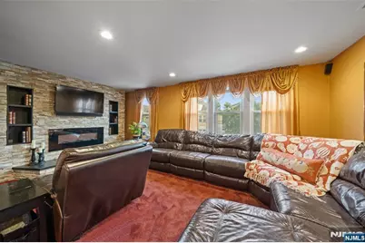 142 Knapp Avenue, Clifton, NJ 07011 - Photo 12