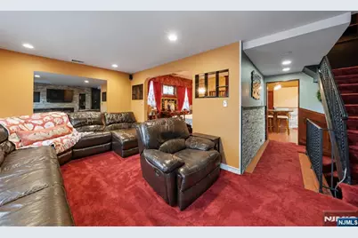 142 Knapp Avenue, Clifton, NJ 07011 - Photo 14