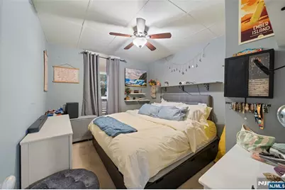 142 Knapp Avenue, Clifton, NJ 07011 - Photo 8