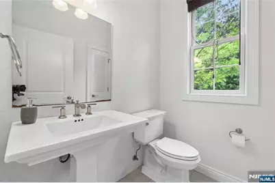 84 Woodmere Lane, Tenafly, NJ 07670 - Photo 26