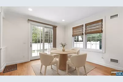 84 Woodmere Lane, Tenafly, NJ 07670 - Photo 12