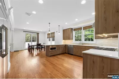 84 Woodmere Lane, Tenafly, NJ 07670 - Photo 14