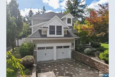 84 Woodmere Lane, Tenafly, NJ 07670 - Photo 4
