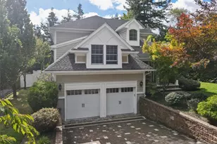 84 Woodmere Ln, Tenafly, NJ 07670 - Photo 4