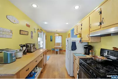 10-18 2nd Street, Fair Lawn, NJ 07410 - Photo 10