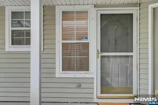 1121 Hyde Park Ct, Mahwah, NJ 07430 - Photo 2