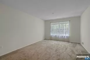 1121 Hyde Park Ct, Mahwah, NJ 07430 - Photo 12