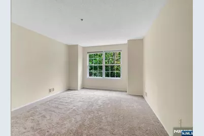 1121 Hyde Park Court, Mahwah, NJ 07430 - Photo 18