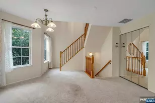 1121 Hyde Park Ct, Mahwah, NJ 07430 - Photo 4