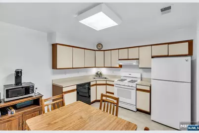472 Forest Street 204 #204, Kearny, NJ 07032 - Photo 18