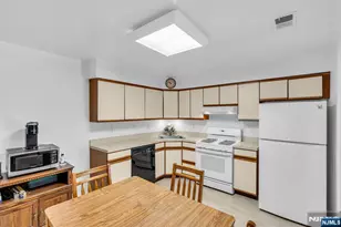 472 Forest Street 204, Kearny, NJ 07032 - Photo 18