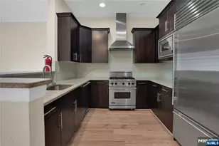 3307 The Plaza 3307, Tenafly, NJ 07670 - Photo 4