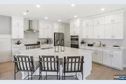 14 Melbourne Drive, Oakland, NJ 07436 - Photo 8