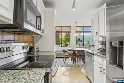 200 Winston L08 #L08, Cliffside Park, NJ 07010 - Photo 20