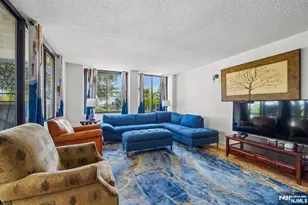 200 Winston L08, Cliffside Park, NJ 07010 - Photo 6