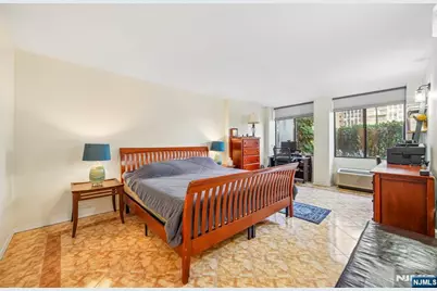 200 Winston L08 #L08, Cliffside Park, NJ 07010 - Photo 30