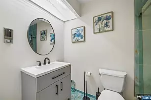 200 Winston L08, Cliffside Park, NJ 07010 - Photo 26