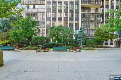 200 Winston L08 #L08, Cliffside Park, NJ 07010 - Photo 2