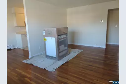 250 Rochelle Avenue B-11 #B-11, Rochelle Park Township, NJ 07662 - Photo 12