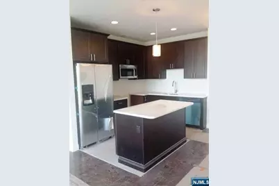 230 Walker Street 3A #3A, Cliffside Park, NJ 07010 - Photo 2