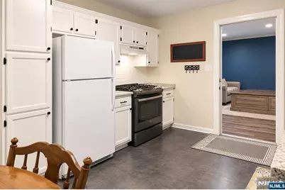 55 Samuel Avenue, Clifton, NJ 07013 - Photo 18