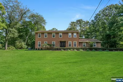 23 Riverview Terrace, Mahwah, NJ 07430 - Photo 4