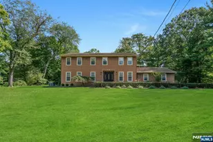 23 Riverview Terrace, Mahwah, NJ 07430 - Photo 4