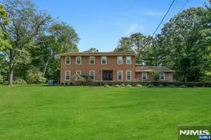 23 Riverview Terrace, Mahwah, NJ 07430 - Photo 4