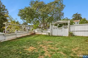 82 Eaton Pl, Bloomfield, NJ 07003 - Photo 34